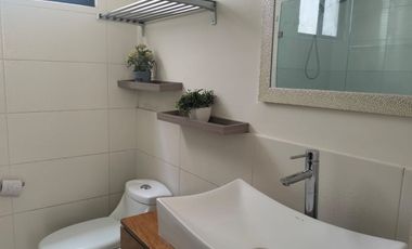 Hogar Moderno con Espacios Funcionales: Vive con Confort y Estilo
