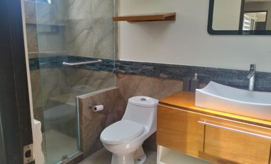 Hogar Moderno con Espacios Funcionales: Vive con Confort y Estilo