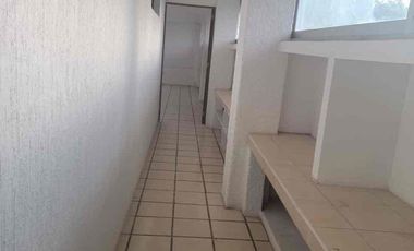 RENTA 3 PISOS COMERCIALES AV DÍAZ ORDAZ COL ACAPATZINGO CUERNAVACA MOR