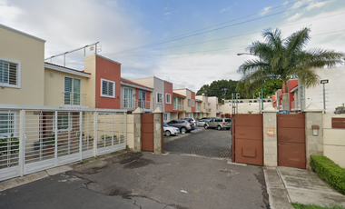 Vendo Casa en Jardines del Valle Zapopan Cerca de Real Center