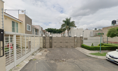 Vendo Casa en Jardines del Valle Zapopan Cerca de Real Center