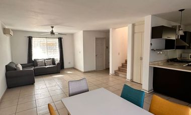 SE RENTA Casa en renta en Banus