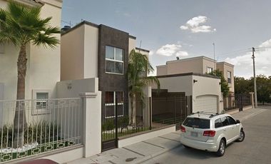 VENTA DE CASA GRANDE EN ORQUIDEAS, COL. SN FRANCISCO, PEDRO MEOQUI, CHIHUAHUA