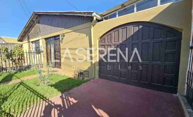 oportunidad de inversión venta de casa amplia . 4 vehículos .