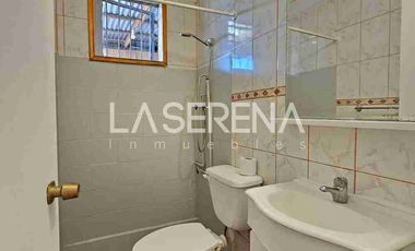 oportunidad de inversión venta de casa amplia . 4 vehículos .