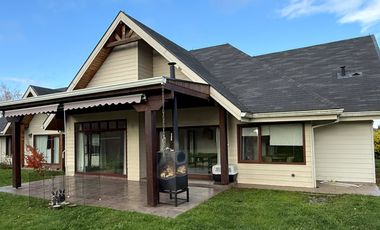 Parcela con Casa de 5D y 4B en Lomas de Pilauco, Osorno – Región de Los Lagos