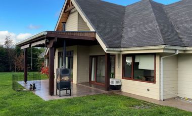 Parcela con Casa de 5D y 4B en Lomas de Pilauco, Osorno – Región de Los Lagos