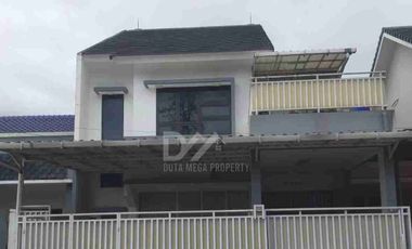 Rumah 2 lantai dijual di Serpong Park, Tangerang selatan