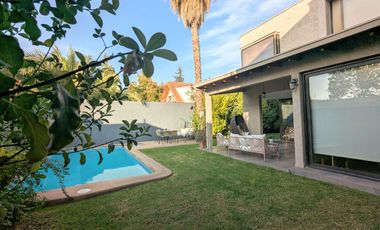 Venta Casa en Condominio San Carlos de apoquindo