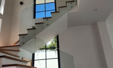 En Venta Casa de lujo en Challuabamba Cuenca – Urbanización privada