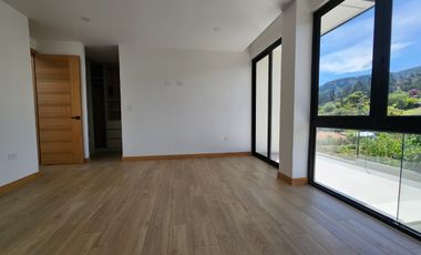 En Venta Casa de lujo en Challuabamba Cuenca – Urbanización privada