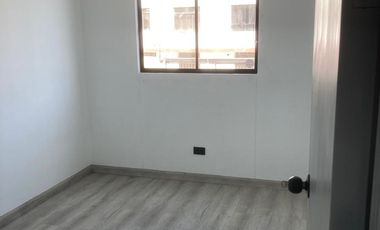 Venta De Amplio Departamento En Condominio
