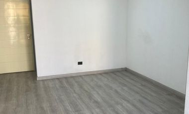 Venta De Amplio Departamento En Condominio