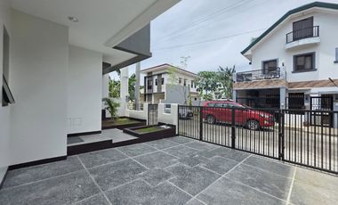 3-Bedroom House and Lot For Sale in The Park Place Village, Imus Cavite