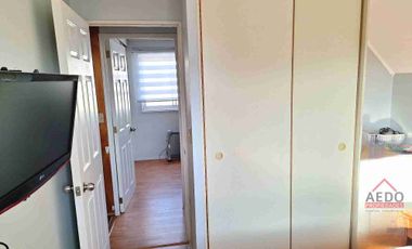 Se Arrienda Linda Casa Aislada de dos pisos, Condominio Sol de Toscana 2, altura de paradero 12, comuna de La Cruz