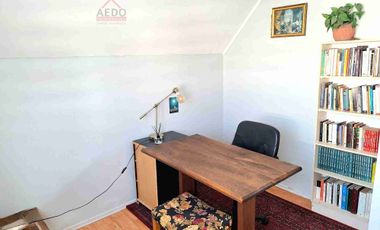Se Arrienda Linda Casa Aislada de dos pisos, Condominio Sol de Toscana 2, altura de paradero 12, comuna de La Cruz