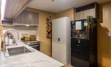 For Lease & For Sale: 2-BR Unit in Park McKinley West