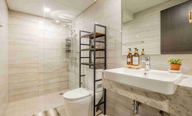 For Lease & For Sale: 2-BR Unit in Park McKinley West