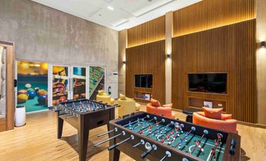 For Lease & For Sale: 2-BR Unit in Park McKinley West