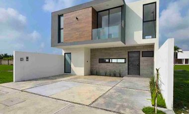 Casa en Fraccionamiento Lomas del Dorado Boca del Río