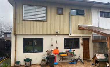 Amplia casa cercana al hospital regional Valdivia