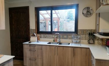 Amplia casa cercana al hospital regional Valdivia