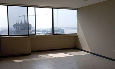 Se alquila Departamento con parqueo Bellini III