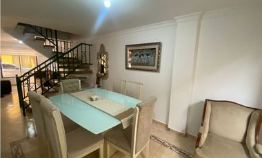 VENTA CASA EN CONJUNTO CERRADO JARDÍN SANTA MARTA – F.V