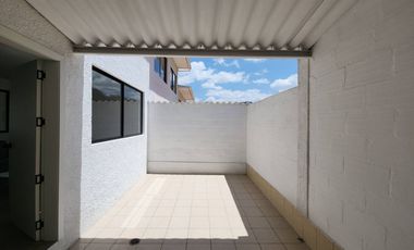 EN VENTA CASA 3 DORMITORIOS SECTOR MISICATA LOS TILOS - CUENCA