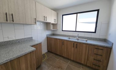 EN VENTA CASA 3 DORMITORIOS SECTOR MISICATA LOS TILOS - CUENCA