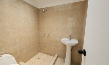 EN VENTA CASA 3 DORMITORIOS SECTOR MISICATA LOS TILOS - CUENCA