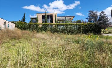 En Venta Terreno en urbanización privada en Challuabamba - Cuenca