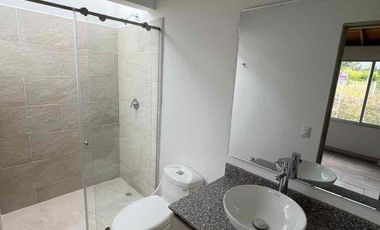 SE VENDE CASA CAMPESTRE EN EL CAIMO
