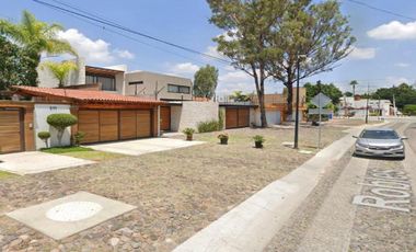 Hermosa casa para invertir, Remate bancario en Jurica, Santiago de Querétaro