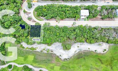 Terreno en Venta en Cancún en Country Club Frente al Campo de Golf