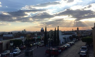 VENTA LOCAL COMERCIAL CON 2 LOFTS EN PLANTA ALTA EN CENTRO HISTORICO EN QUERETARO