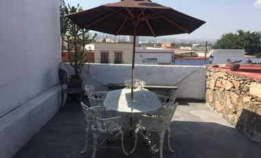 VENTA LOCAL COMERCIAL CON 2 LOFTS EN PLANTA ALTA EN CENTRO HISTORICO EN QUERETARO