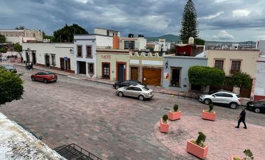 VENTA LOCAL COMERCIAL CON 2 LOFTS EN PLANTA ALTA EN CENTRO HISTORICO EN QUERETARO