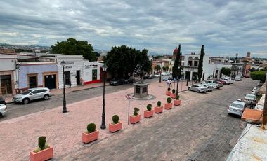 VENTA LOCAL COMERCIAL CON 2 LOFTS EN PLANTA ALTA EN CENTRO HISTORICO EN QUERETARO