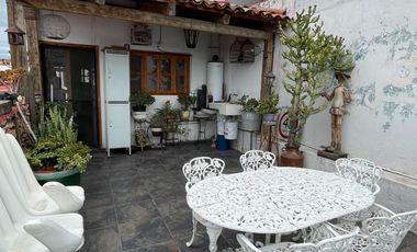 VENTA LOCAL COMERCIAL CON 2 LOFTS EN PLANTA ALTA EN CENTRO HISTORICO EN QUERETARO