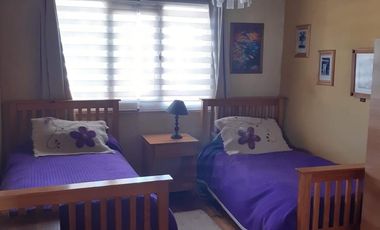 Céntrica propiedad en Linares, casa con piscina