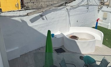 Salinas - San Lorenzo, amplia casa con psicina, dos niveles y ubicada en zona estratégica