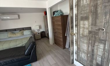 Salinas - San Lorenzo, amplia casa con psicina, dos niveles y ubicada en zona estratégica