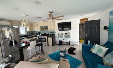 Salinas - San Lorenzo, amplia casa con psicina, dos niveles y ubicada en zona estratégica