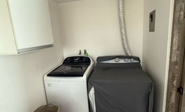 Salinas - San Lorenzo, amplia casa con psicina, dos niveles y ubicada en zona estratégica