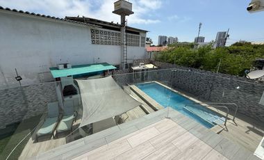 Salinas - San Lorenzo, amplia casa con psicina, dos niveles y ubicada en zona estratégica