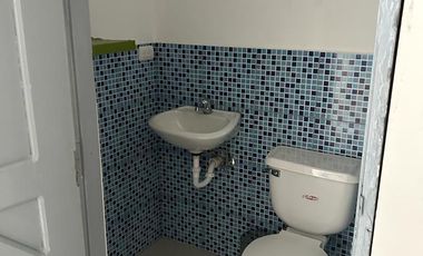 Salinas - San Lorenzo, amplia casa con psicina, dos niveles y ubicada en zona estratégica