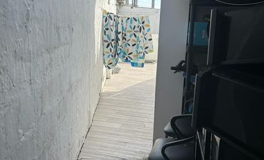 Salinas - San Lorenzo, amplia casa con psicina, dos niveles y ubicada en zona estratégica