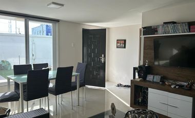 Salinas - San Lorenzo, amplia casa con psicina, dos niveles y ubicada en zona estratégica