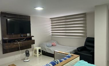 Salinas - San Lorenzo, amplia casa con psicina, dos niveles y ubicada en zona estratégica